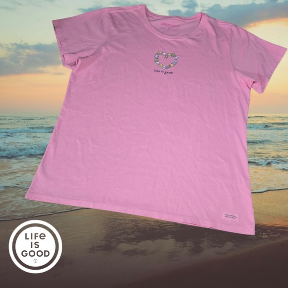 Life Is Good Tops - Life is Good Womens Seashell Heart Crusher Tee Pink XL